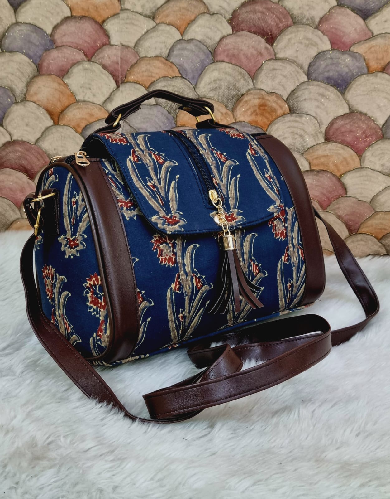 Vault Sling Bag