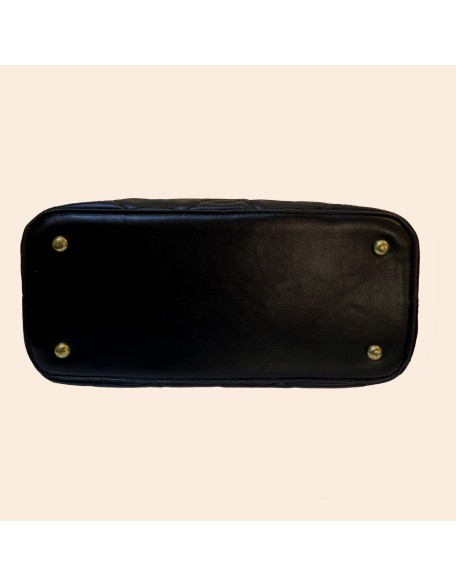 Quilted medium size handbag in black (SW-FF-10)
